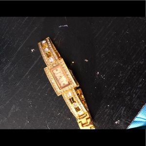 High end gold watch !